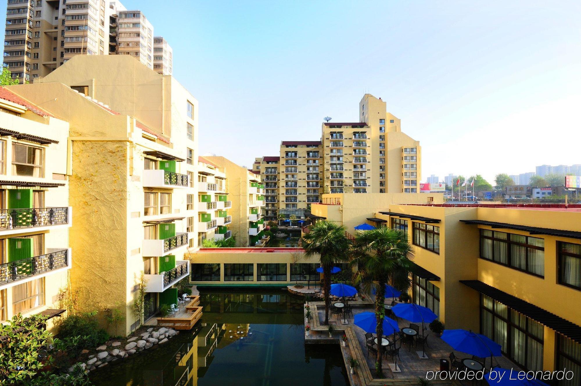 Jianguo Hotel Xi'An Сиань Экстерьер фото