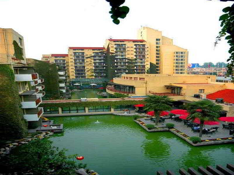 Jianguo Hotel Xi'An Сиань Экстерьер фото