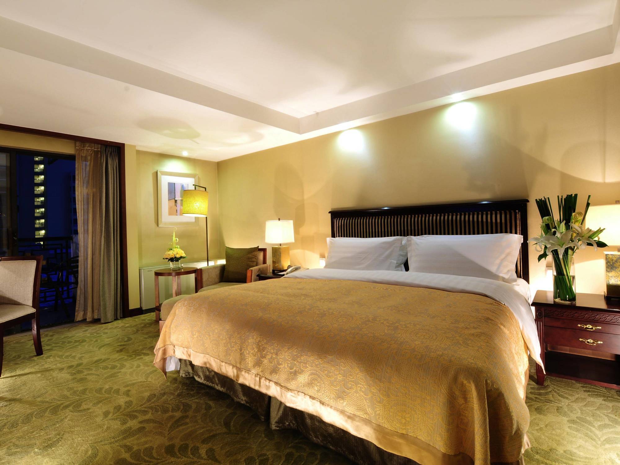Jianguo Hotel Xi'An Сиань Экстерьер фото
